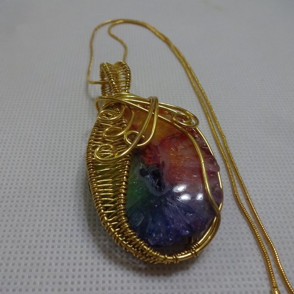 Vivid "RAINBOW GEODE" WIRE-WRAPPED GOLD Handmade Pendant on a 18" Chain #741A - Picture 2 of 3